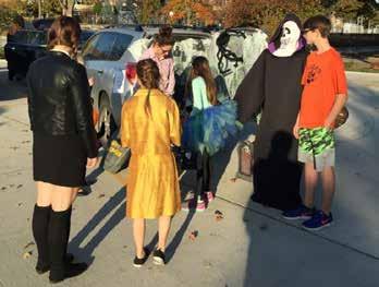 2 December 2016 Lots of fun and sweets at Trunk or Treat!