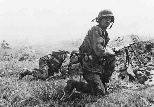 4 May 2014 Last updated at 23:35 Dien Bien Phu: Did the US offer France an A-bomb? Sixty years ago this week, French troops were defeated by Vietnamese forces at Dien Bien Phu.