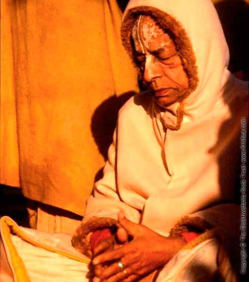 Chapter 4 a closer look at prabhupada s prayer 40 was bestowed in no small way and his personal request was no doubt fulfilled as well.