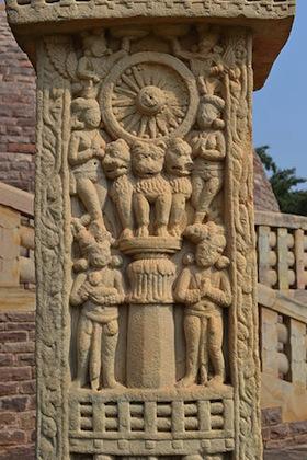 Ashokan Pillar on a relief at the Mahastupa at Sanchi, north gate (torana) post, 3rd c. B.C.E. (photo: Nandanupadhyay, CC: BY-SA 3.