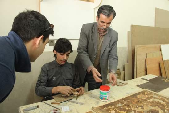 ISFAHAN EXCHANGES AT THE ISFAHAN FINE ARTS AND MUSIC SCHOOL Established in 1315, the Isfahan Fine Arts and Music school, has a long and rich history in training artists