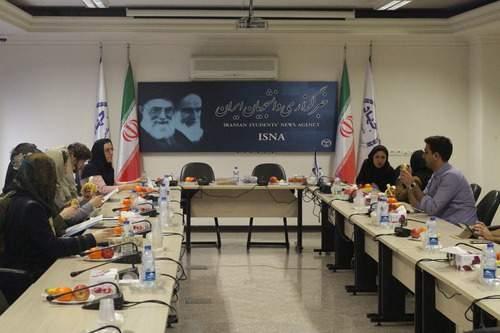 TEHRAN OFFICIAL VISIT TO THE IRANIAN STUDENTS NATIONAL AGENCY (ISNA) While visiting ISNA, the biggest news agency in Iran run by university students, the delegation were able to meet a group of