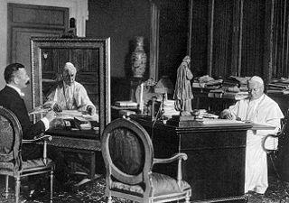 Seite 11 von 21 Pius X in his study The Catechism of Pope St.