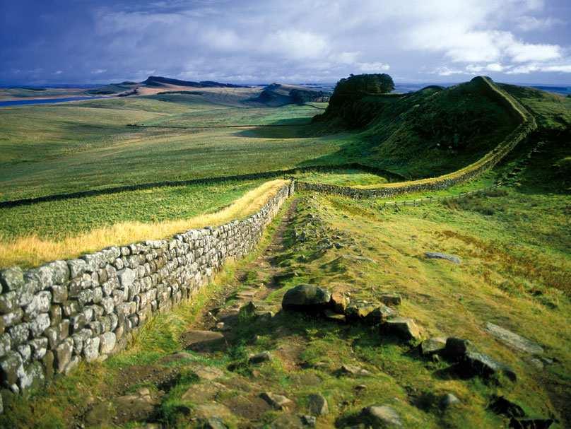 Group 3. Read the following texts. THE ROMAN RUINS HADRIAN S WALL The Romans built a coast-to-coast wall to protect Roman England from the tribes who lived in Scotland.