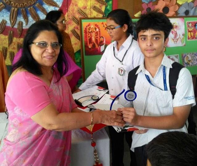 P A G E 3 Delhi Public School, Ghaziabad International organized an Inter-School on the Spot Painting Competition: Different Strokes- 2015.