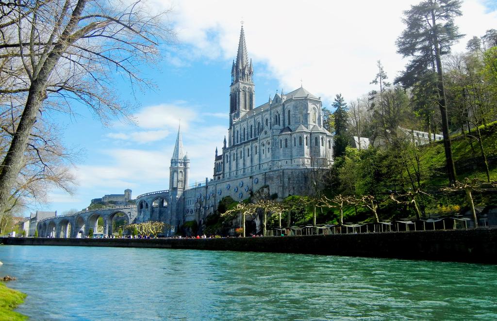 A Marian Jubilee Journey to France, Spain & Portugal Including Marian Shrines in: Lourdes, Fatima,