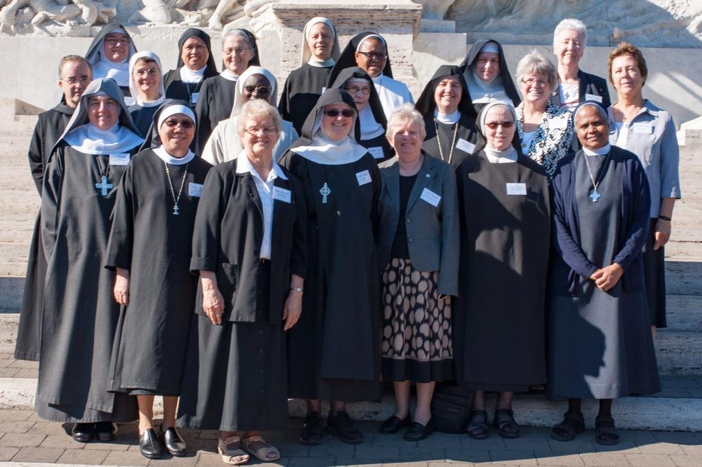 News from the CIB (Communio Internationalis Benedictinarum) Page 3 The CIB delegates from the 19 regions of the world met in Assisi and Rome in September 2017.