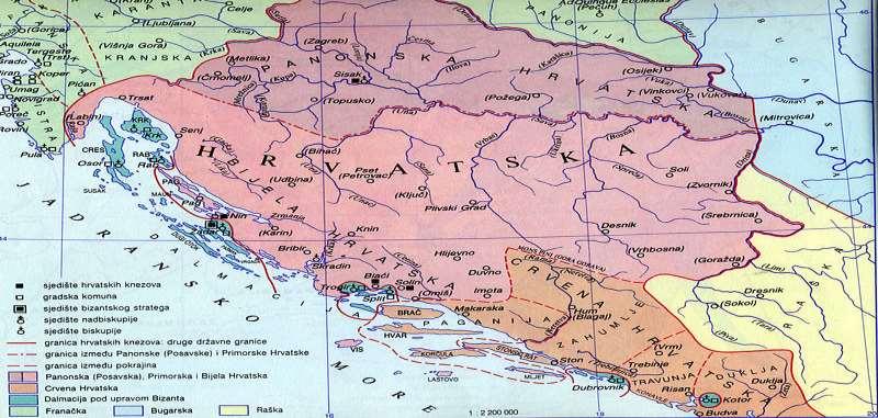 Chapter 4 First Dukes And The Independence The two parts of what is today known as Croatia Byzantine Dalmatian cities and Croatia under the Frankish rule - continued on developing separately.