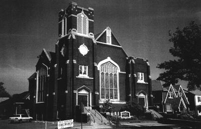 that, we have to join a Christian Reformed Church. They attended but they never gave up their church membership papers. 32 First Christian Reformed Church of Detroit prospered between 1914 and 1920.