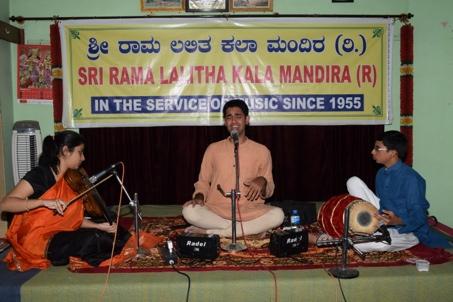 Wholesome music of Ashwathnarayanan Courtesy Deepa Ganesh, The Hindu Dated April 3, 2014 Ashwathnarayanan, a disciple of the couple K.V.