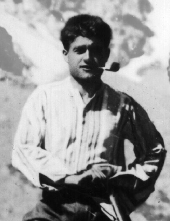 Bl. Pier Giorgio Frassati Pier was born to a wealthy family in Turin, Italy. His friends noticed that although he was an average student in school, he was exceptional in his devotion to Christ.