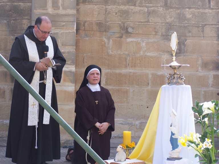 Pasquetta for Franciscans On 11th April a Wednesday morning dawned with a promise of a sunny day as if the elements knew that we had just celebrated Easter.