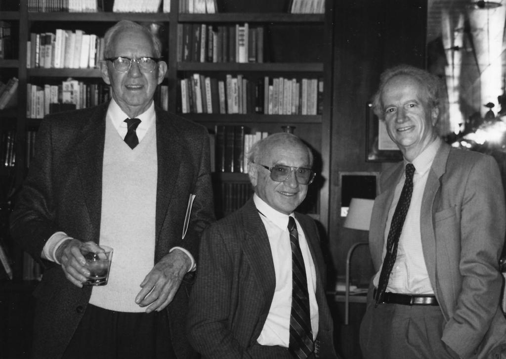 Remembering Gary Becker 189 Photo courtesy Guity Nashat George Stigler, Milton Friedman, and Gary Becker (from left to right). extended conversations.