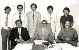 Ini disusuli oleh pembentangan Bank Kerjasama Rakyat Malaysia Berhad (Rang Undang-Undang Peruntukan Khas) di Dewan Rakyat pada 19 Disember, 1977.