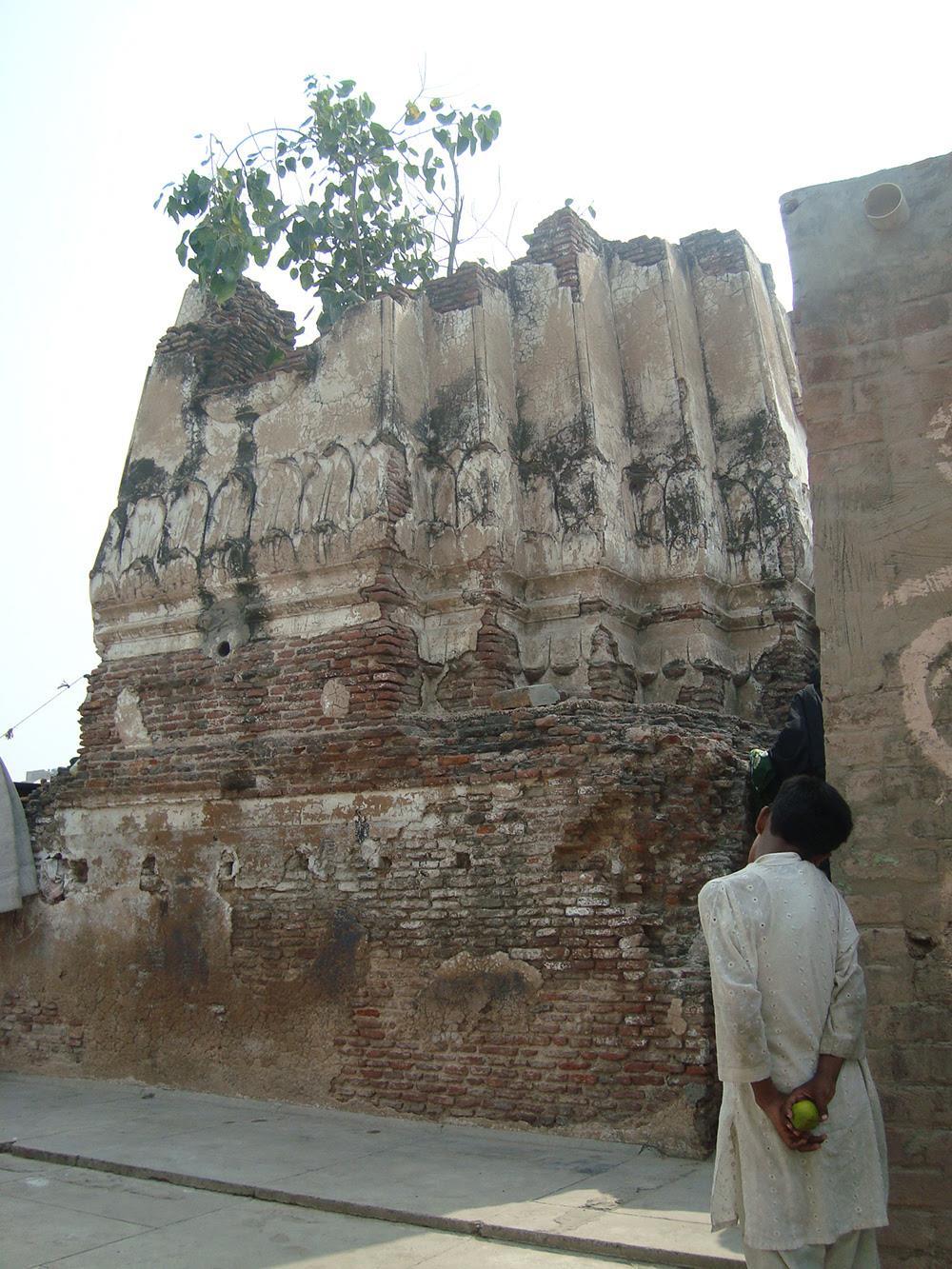 Sitla Mandir in Lahore Credit: Haroon Khalid Same is the story of the Sitla Mandir in Lahore.