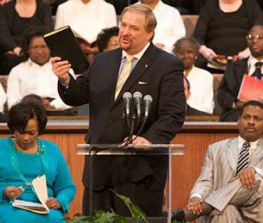 RICK WARREN, LAVERNE ADAMS, AND CINDY TRIMM By Rev.