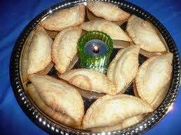 Karanji On the occasion of Diwali people all over the country prepare best dishes at their home.