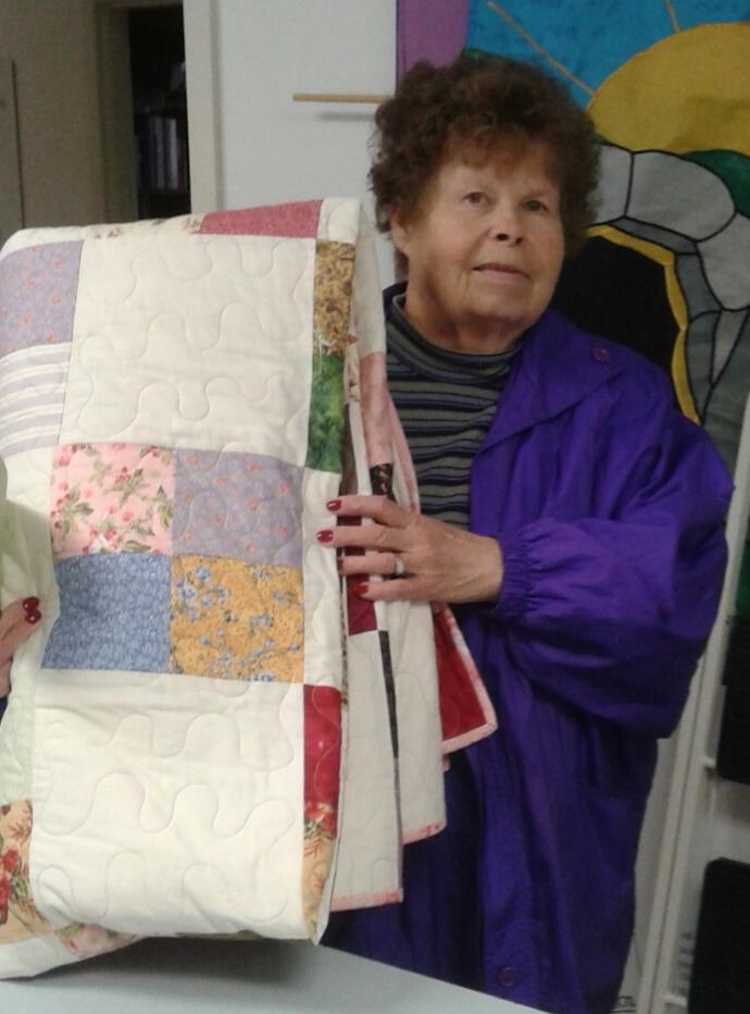 St. Paul s Episcopal Church Page 3 February 2017 Quilt Winner Announced The St. Paul s Aunt Ida s Sewing Circle had made a beautiful king-sized quilt to be used as a prize for a fund-raiser.