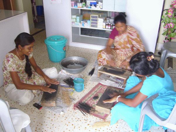 families of REDS. Tailoring Center, Left Making incense Right In early August, Sr.