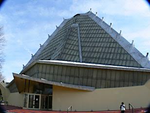 Figure 2: Wright s Beth Sholom Synagogue, Elkin Park, Pennsylvania.