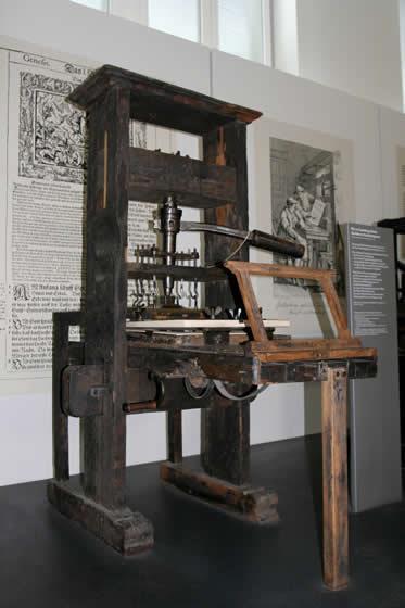 NORTHERN RENAISSANCE Around 1440 Johann Gutenberg, a craftsman from Mainz, Germany, developed a printing press that incorporated a number of technologies in a new way.