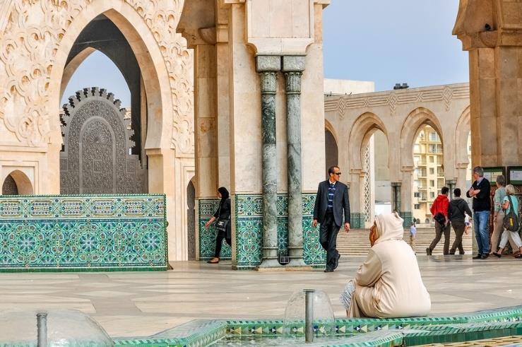 Hassan II Mosque The Jewish community contributed to the construction of this mosque, which was inaugurated in 1994, as a way of honoring King Hassan s role as a protector of Morocco s Jewish