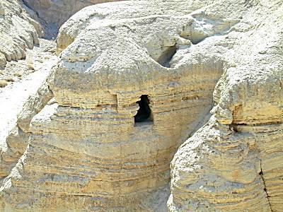 The caves at Qumran where