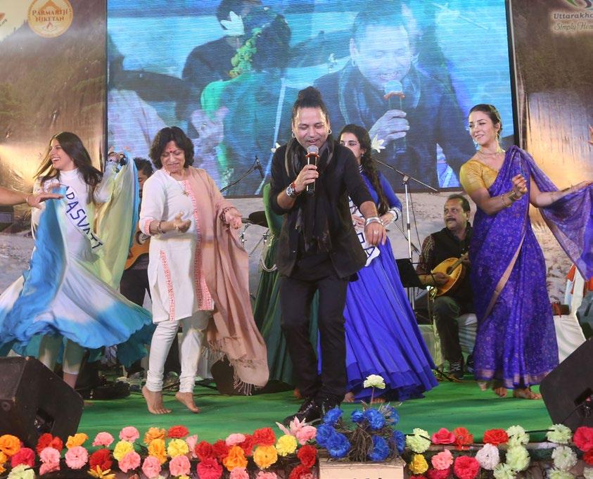 DAY 6 Kailash Kher & His Band Kailasa s Homecoming Concert; Yogis Rally for a Swachh Bharat and Swachh World Parmarth Niketan Ashram was awash in a sea of colour and a flood of languages as people