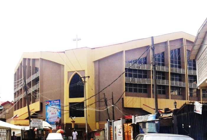 Christian Theology, Liturgy and Ecclesiastical Architecture in Nigeria 5 The second phase of ecclesiastical architecture development witnessed a gradual departure from absolute Gothic because of the