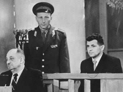 Document F: Pilot Francis Gary Powers trial Pilot Francis Gary Powers on trial for espionage in Moscow.