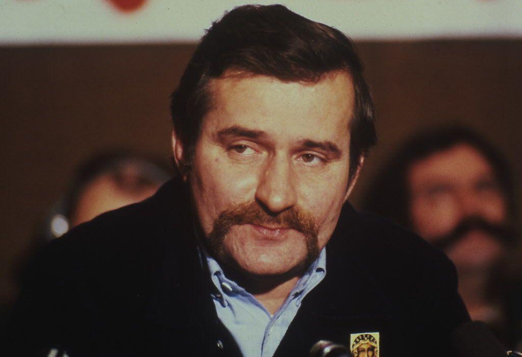 Document H: The Polish Solidarity Movement and Lech Walesa, 1981 By the late 1970s the Polish economy is on the brink of collapse.