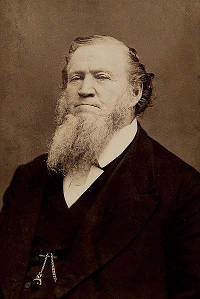 Joseph Smith s successor, Brigham Young, decided to lead the Mormons to shelter in the Far West.