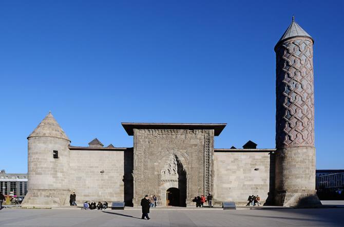 With its growing population, Erzurum is one of the largest cities of the Eastern Anatolian region.