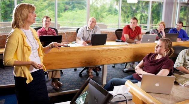 Teaching Faculty Over ninety percent of full-time teaching faculty members possess earned doctorates from leading theological schools and universities.
