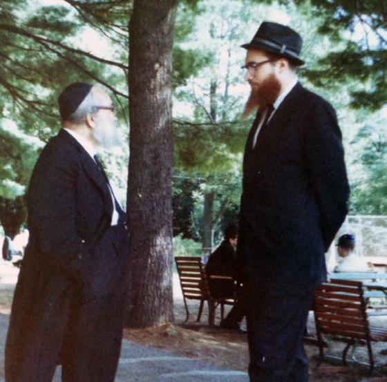 REMEMBERING HAGAON HARAV BELSKY ZT L RABBI EPHRAIM ISRALEWITZ Rabbi, Former Camp Agudah Food Service Mashgiach MANY wonderful articles of Divrei Zikaron have been written in the Daf HaKashrus