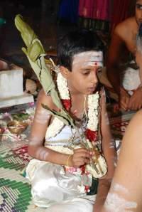 (12) Vedarambha (Beginning Vedic study according to his lineage,