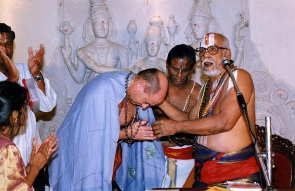 (14) Samavartan (End of studentship) ) -performed at the end of the brahmacharya phase - the end of