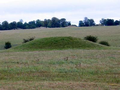 The unique stone circle was erected in the late Neolithic period about 2500 BC. In the early Bronze age, (2000 BC) many burial mounds were built nearby.
