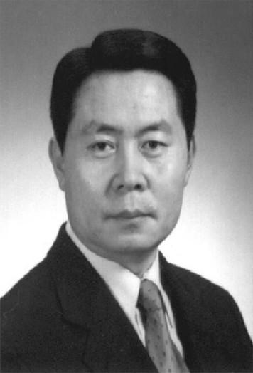 Dr. Soo Man Kim Korean Professor B.A., Th. B., M.Ed., M. Div., Ed. D., D. Min., D.R.E. Address: 2978-1(3F) Sangdeawon3-dong, Jungwon-gu, Sungnam-si Telephone : 02-6083-9690 / 031-735-0736 Cell Phone: 010-4500-9630 / Fax.
