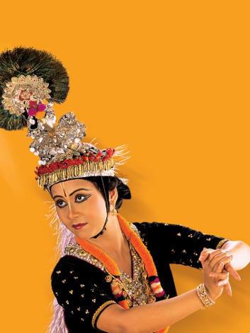 Manipuri Dance by Smt. Bimavati Devi Group A Festival of India is like a mosaic of various jewels of different colours with each one representing a distinct character of its own.
