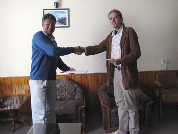 Top: In August 2006, THF signed a five-year Memorandum of Understanding with Ladakh s local autonomous government.