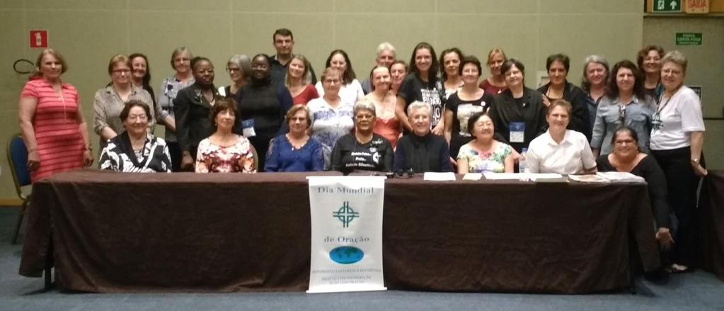Promovendo DMO no Brasil Relatório da Oficina sobre DMO Leda M. Witter, DMO Brasil Participantes: Mulheres da Igreja Evangélica de Confissão Luterana do Brasil de Foz do Iguaçú e o P.