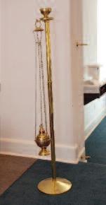 thurible/boat: A smoke pot on a chain for