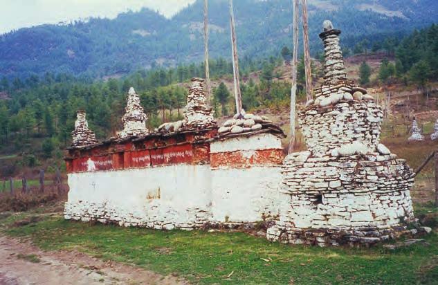 A stupa and mantra wall near Tamshing Monastery in Bumthang (seat for