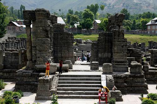 The Kashmiri Temple style, which attained maturity in the elaborate temples like Martand, Avantiswamin, Avantisvara, Shankargaurishvar and others, had many characteristic features.