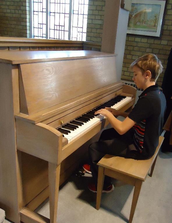 aunt (Betty Cullingworth) took part in the service. Kyle played Für Elise for us during the collection for Sleeping Children around the World.