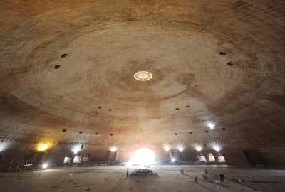 Inside the main segmental dome,
