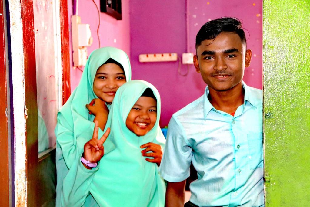 Educating Rohingya Children in Malaysia Persatuan Jaringan Islam Global Masa Depan OVERVIEW Rohingya Education Centres (RECs) JANUARY SEPTEMBER 2017 ACTIVITIES The United Nations considers the