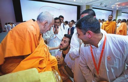 We should fight temptations and false beliefs, and inclinations to settle at being average. And with the inspiration of Bapa, we must have courage and embark on the path of being ekantik.
