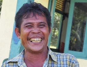 West Kalimantan has more than 15 theological schools, 120 church denominations, and more than 4,000 religious workers, yet less than one per cent of all Christians are reaching this large community.